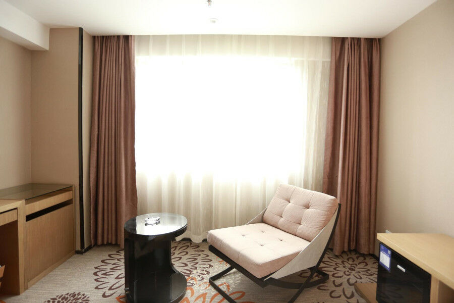 Lavande Hotel Baogang Avenue Guangbai Xinyi Branch قوانغتشو المظهر الخارجي الصورة